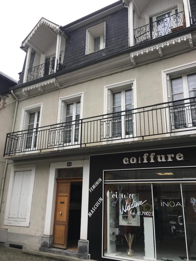 Bel Appartement T3 Au 1Er Etage Avec Cour Interieure Au Rdc - Villa Marie Bagnères-de-Luchon Buitenkant foto