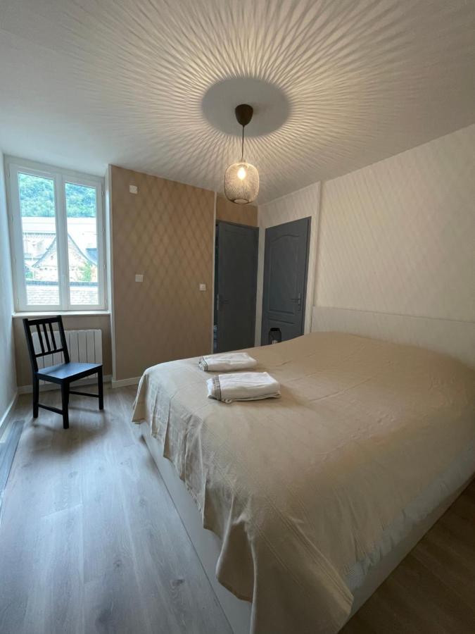 Bel Appartement T3 Au 1Er Etage Avec Cour Interieure Au Rdc - Villa Marie Bagnères-de-Luchon Buitenkant foto