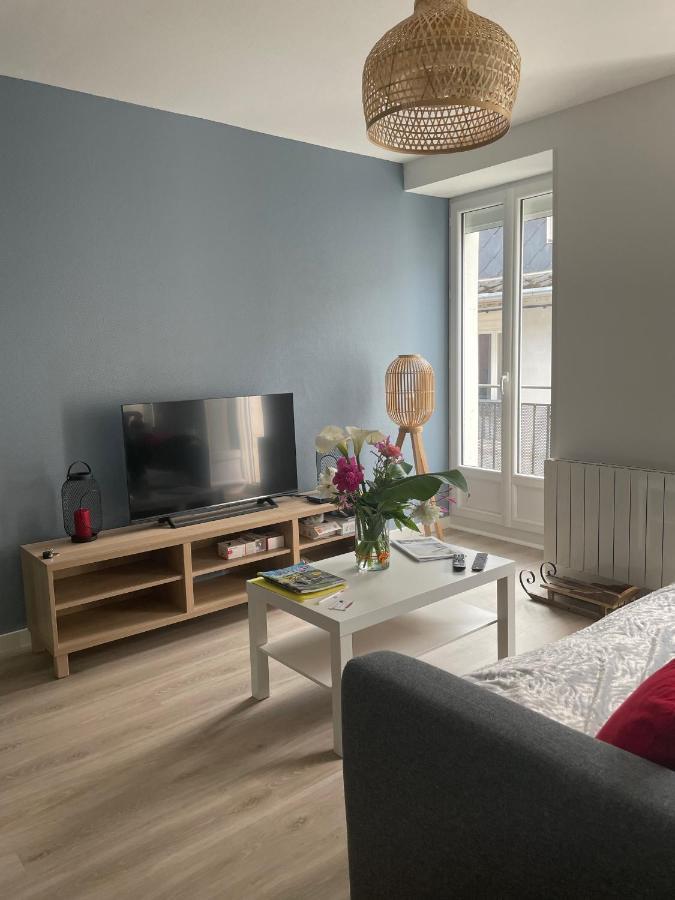 Bel Appartement T3 Au 1Er Etage Avec Cour Interieure Au Rdc - Villa Marie Bagnères-de-Luchon Buitenkant foto