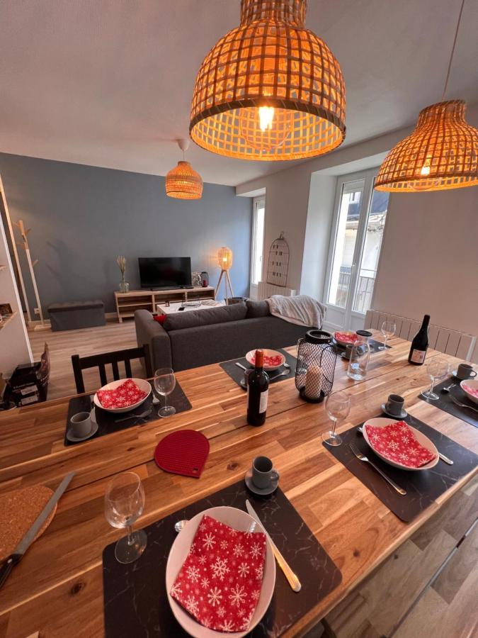 Bel Appartement T3 Au 1Er Etage Avec Cour Interieure Au Rdc - Villa Marie Bagnères-de-Luchon Buitenkant foto